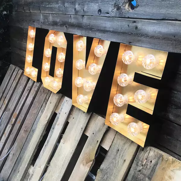 Circus letter lamp