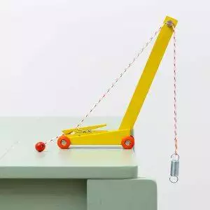 floris hover yellow crane