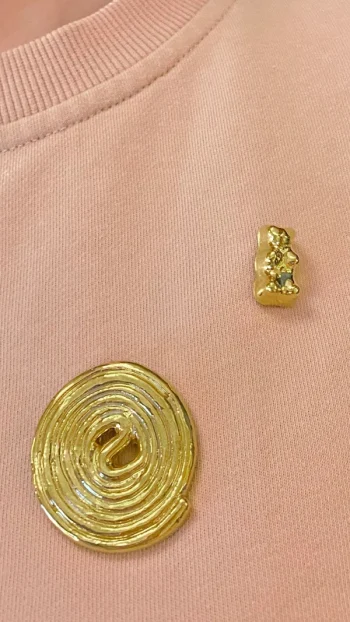Goldbear Pin - Aesthetic Studio