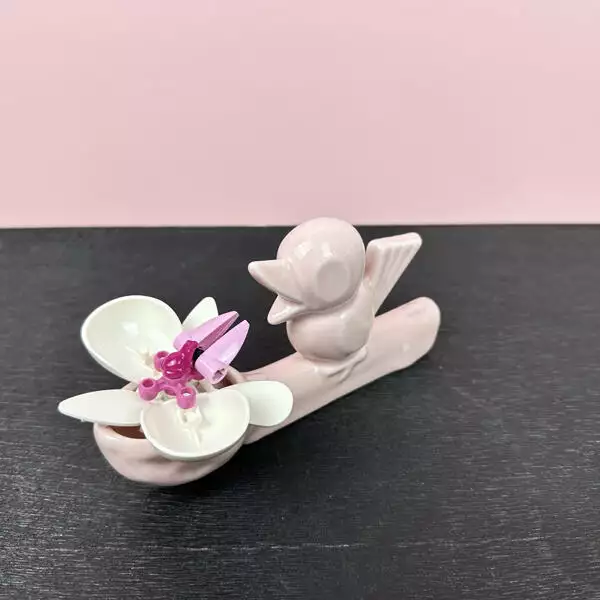 Flower thief pink jasmin djerzic