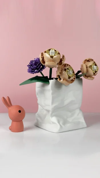 Paperbag L Vaas – Kiki van Eijk x Serax