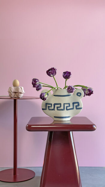 Ini ceramique vase greek