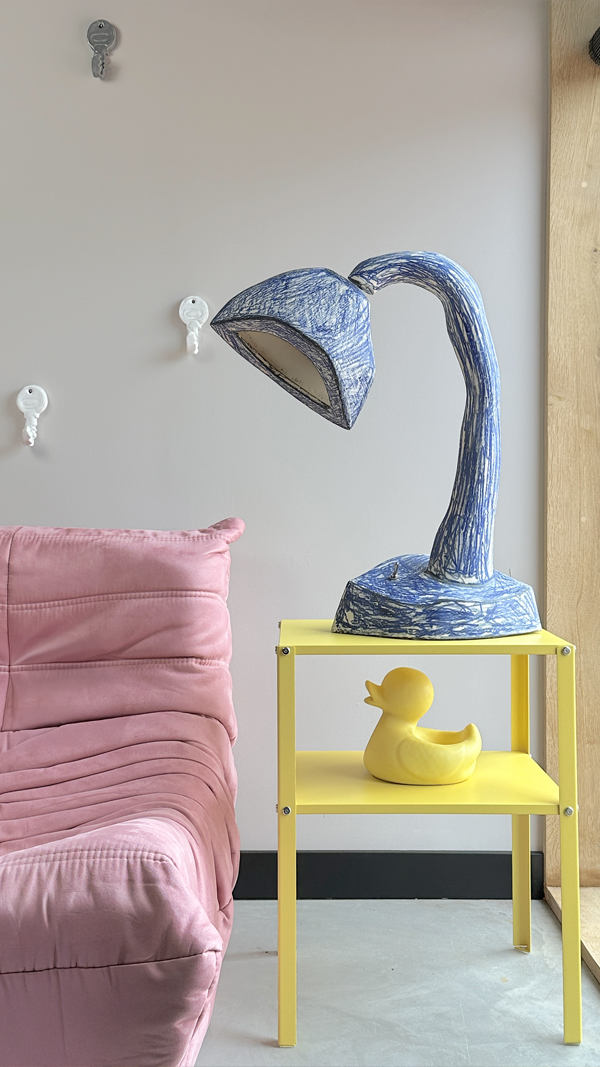 Lampe de bureau Whimsy rayé bleu - Willem Zwiers - FunFetti.shop